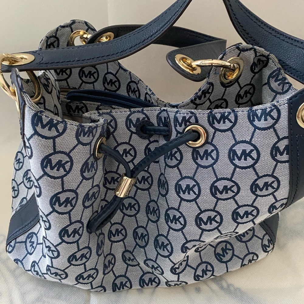 Michael Kors , Women’s shoulder purse